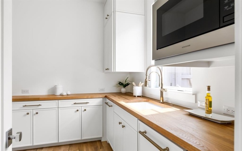 3639 Norcross Lane, Dallas, TX 75229, 5 Bedrooms Bedrooms, ,6 BathroomsBathrooms,Residential,For Sale,3639 Norcross Lane,0,21112640