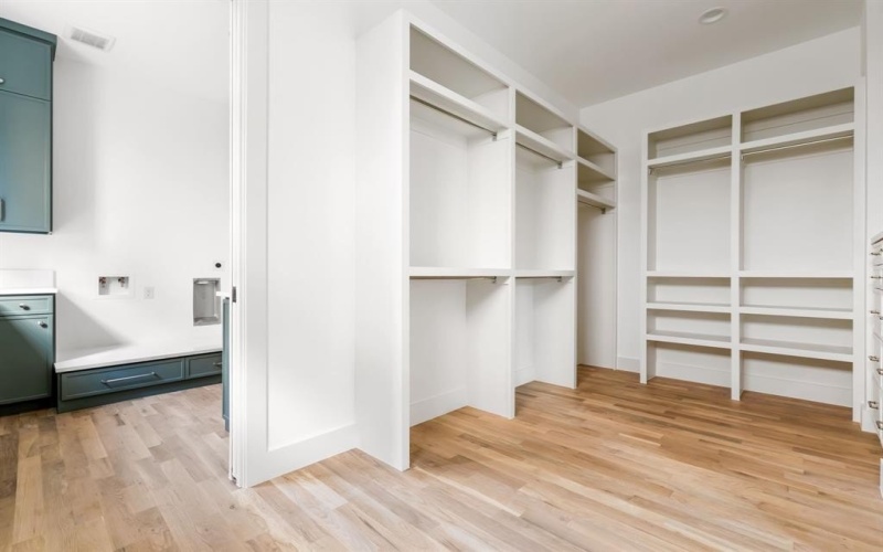 3639 Norcross Lane, Dallas, TX 75229, 5 Bedrooms Bedrooms, ,6 BathroomsBathrooms,Residential,For Sale,3639 Norcross Lane,0,21112640