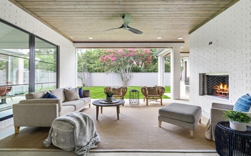 3639 Norcross Lane, Dallas, TX 75229, 5 Bedrooms Bedrooms, ,6 BathroomsBathrooms,Residential,For Sale,3639 Norcross Lane,0,21112640