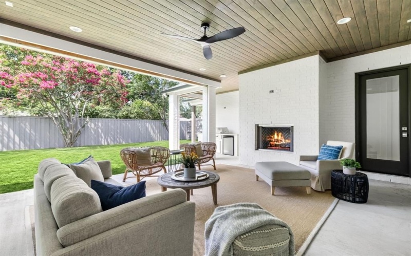 3639 Norcross Lane, Dallas, TX 75229, 5 Bedrooms Bedrooms, ,6 BathroomsBathrooms,Residential,For Sale,3639 Norcross Lane,0,21112640