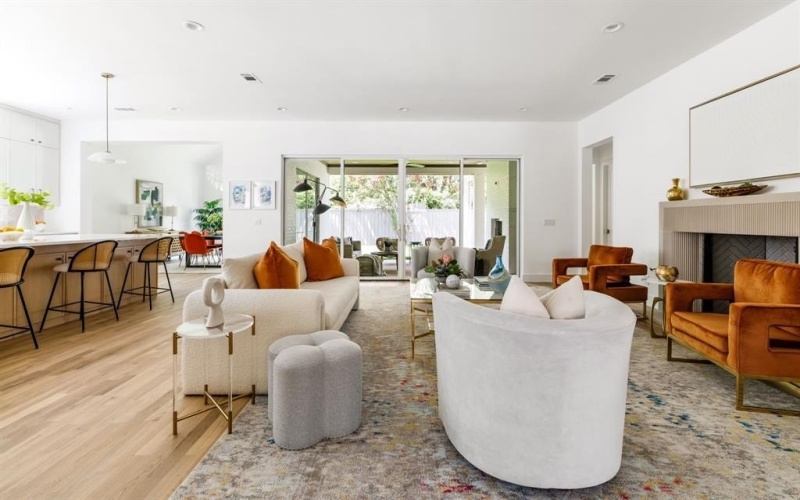 3639 Norcross Lane, Dallas, TX 75229, 5 Bedrooms Bedrooms, ,6 BathroomsBathrooms,Residential,For Sale,3639 Norcross Lane,0,21112640