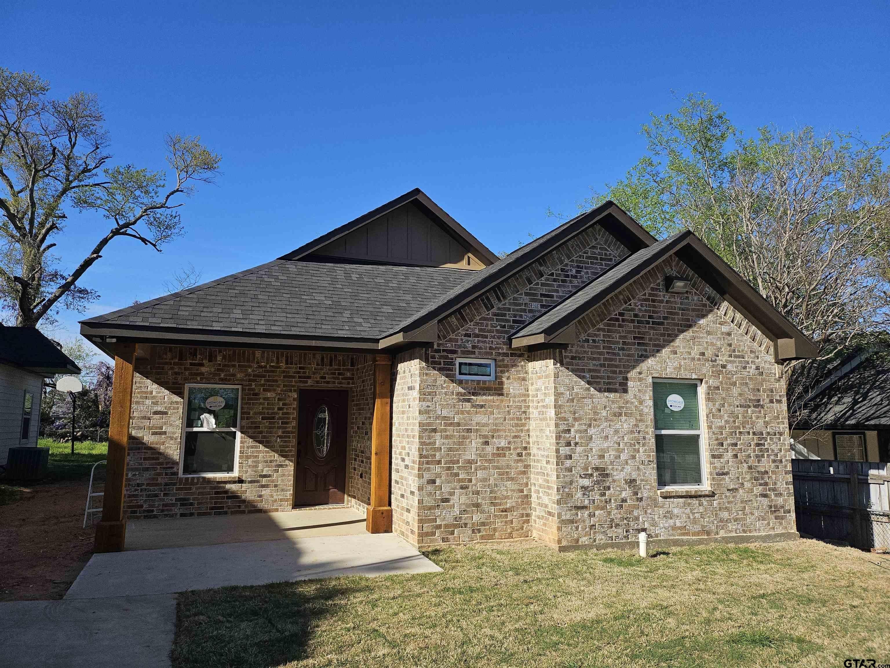 1399 W Second, Tyler, TX 75701, 3 Habitaciones Habitaciones , ,2 BañosBaños,Residential,En Venta,1399 W Second,25004760