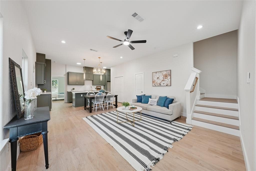 830 Stamps Avenue, Fort Worth, TX 76114, 4 Bedrooms Bedrooms, ,2 BathroomsBathrooms,Residential,For Sale,830 Stamps Avenue,0,21112820