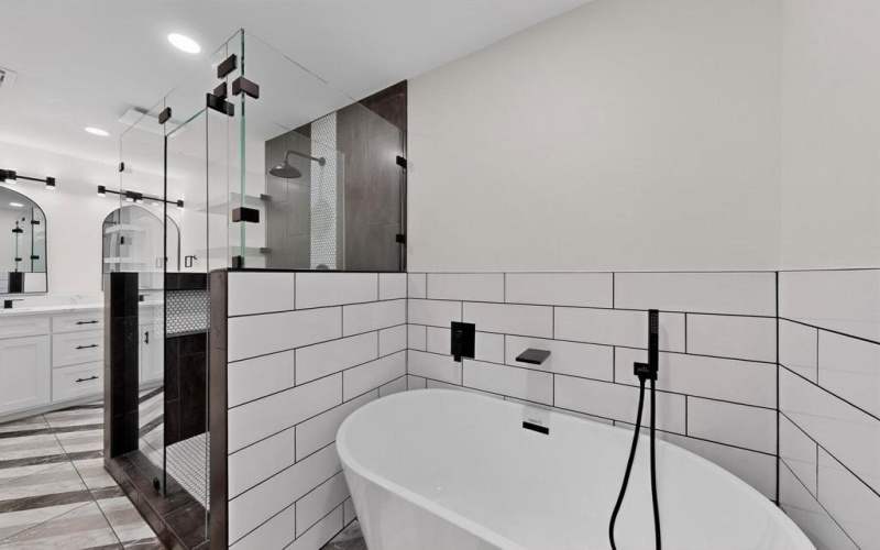 5912 Bertha Lane, Haltom City, TX 76117, 4 Bedrooms Bedrooms, ,3 BathroomsBathrooms,Residential,For Sale,5912 Bertha Lane,0,21112843