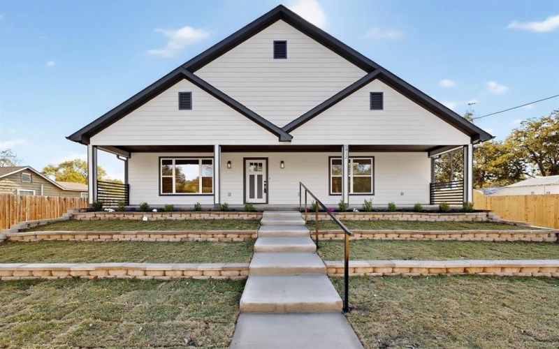 5912 Bertha Lane, Haltom City, TX 76117, 4 Bedrooms Bedrooms, ,3 BathroomsBathrooms,Residential,For Sale,5912 Bertha Lane,0,21112843