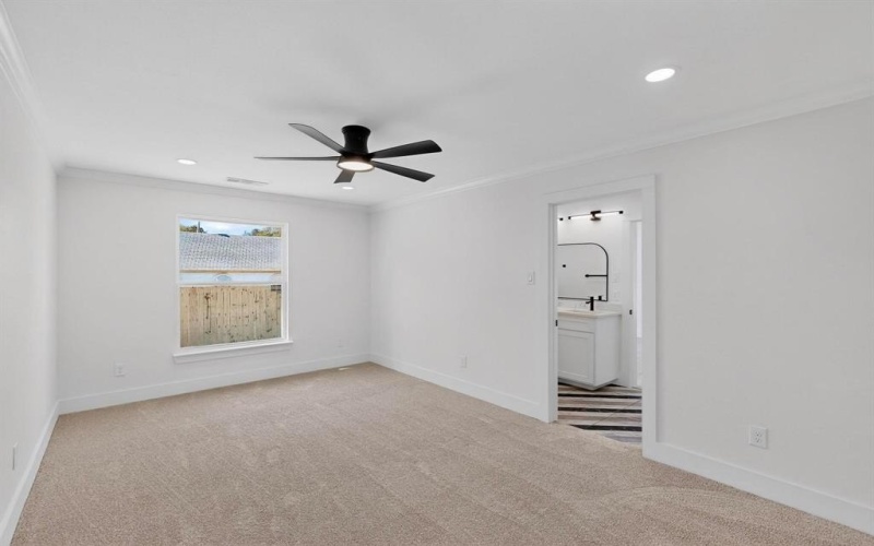 5912 Bertha Lane, Haltom City, TX 76117, 4 Bedrooms Bedrooms, ,3 BathroomsBathrooms,Residential,For Sale,5912 Bertha Lane,0,21112843