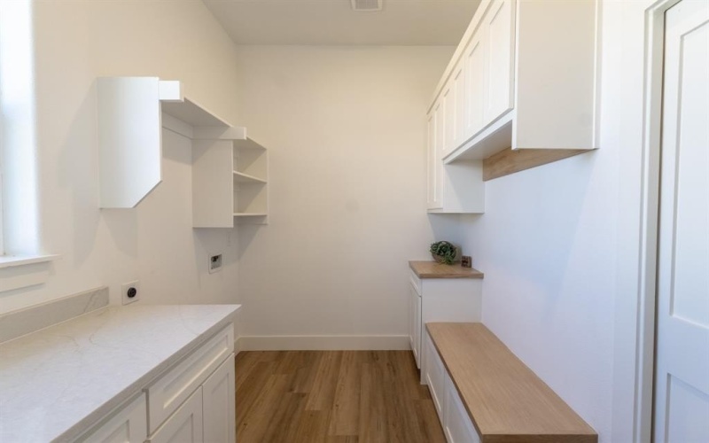 2900 8th Avenue, Fort Worth, TX 76110, 4 Habitaciones Habitaciones , ,3 BañosBaños,Residential,En Venta,2900 8th Avenue,0,21112853