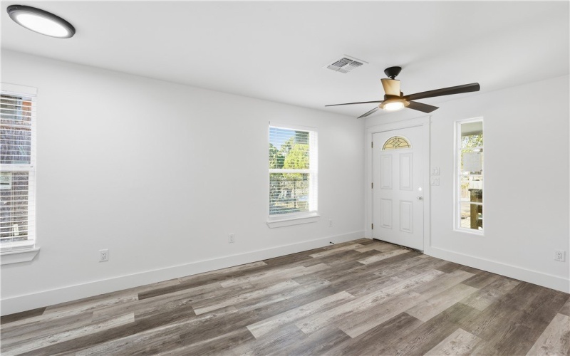 1509 El Paso Street, Corpus Christi, TX 78417, 3 Habitaciones Habitaciones , ,1 BañoBaños,Residential,En Venta,1509 El Paso Street,0,466770