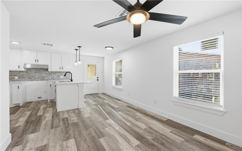 1509 El Paso Street, Corpus Christi, TX 78417, 3 Habitaciones Habitaciones , ,1 BañoBaños,Residential,En Venta,1509 El Paso Street,0,466770