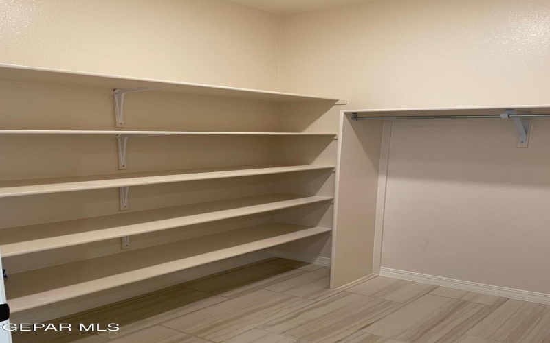 10708 Aaron Street, El Paso, TX 79924, 4 Habitaciones Habitaciones , ,1 BañoBaños,Residential,En Venta,10708 Aaron Street,0,933763