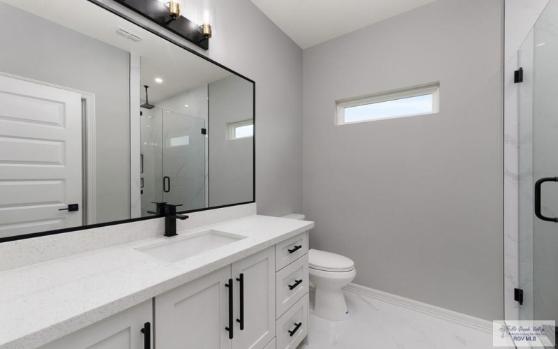 6164 MACKENNA DR, BROWNSVILLE, TX 78526, 4 Habitaciones Habitaciones , ,5 BañosBaños,Residential,En Venta,6164 MACKENNA DR,0,29770014