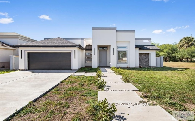7004 LAGO VISTA, BROWNSVILLE, TX 78520, 4 Habitaciones Habitaciones , ,3 BañosBaños,Residential,En Venta,7004 LAGO VISTA,0,29770022