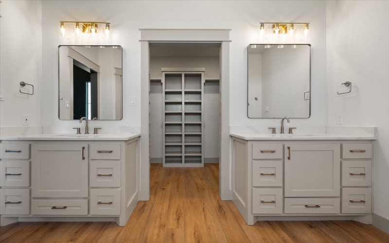 305 Maple Avenue, New Home, TX 79381, 4 Habitaciones Habitaciones , ,3 BañosBaños,Residential,En Venta,305 Maple Avenue,0,202563132