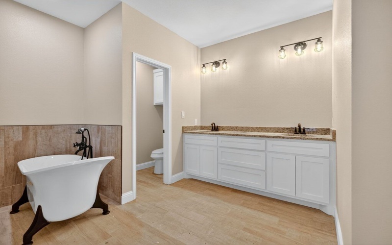 6117 E County Rd 120, Midland, TX 79706, 4 Bedrooms Bedrooms, ,2 BathroomsBathrooms,Residential,For Sale,6117 E County Rd 120,0,50086880