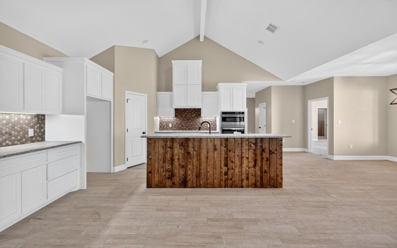 6117 E County Rd 120, Midland, TX 79706, 4 Bedrooms Bedrooms, ,2 BathroomsBathrooms,Residential,For Sale,6117 E County Rd 120,0,50086880