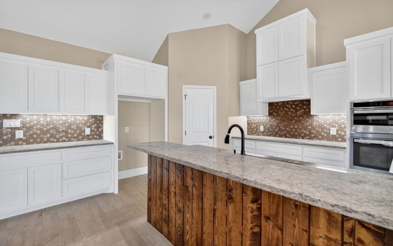 6117 E County Rd 120, Midland, TX 79706, 4 Bedrooms Bedrooms, ,2 BathroomsBathrooms,Residential,For Sale,6117 E County Rd 120,0,50086880