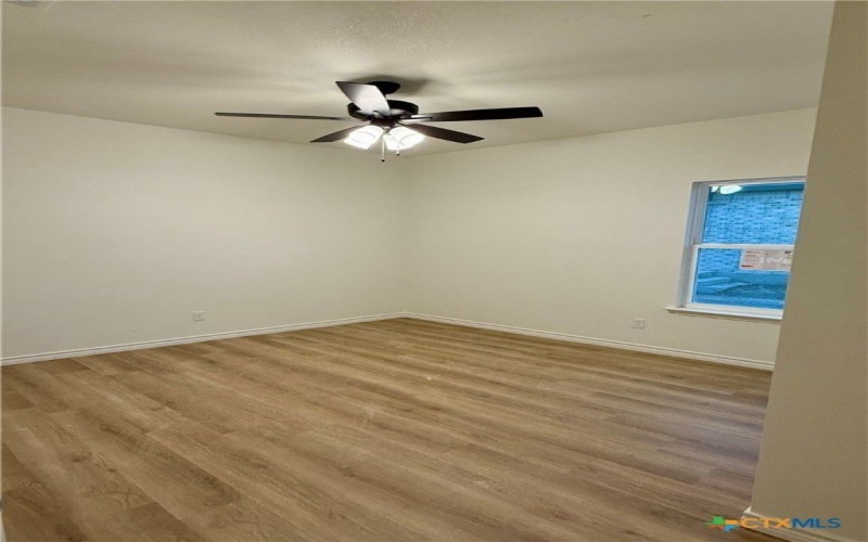 102 Leon Lane, Copperas Cove, TX 76542, 6 Habitaciones Habitaciones , ,5 BañosBaños,Residential Multi Family,En Venta,102 Leon Lane,0,597974