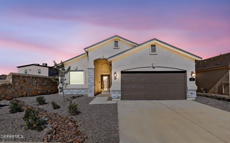 143 Sarah Trails, Santa Teresa, NM 88008, 3 Bedrooms Bedrooms, ,1 BathroomBathrooms,Residential,For Sale,143 Sarah Trails,0,933781