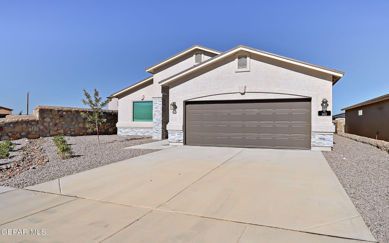143 Sarah Trails, Santa Teresa, NM 88008, 3 Bedrooms Bedrooms, ,1 BathroomBathrooms,Residential,For Sale,143 Sarah Trails,0,933781