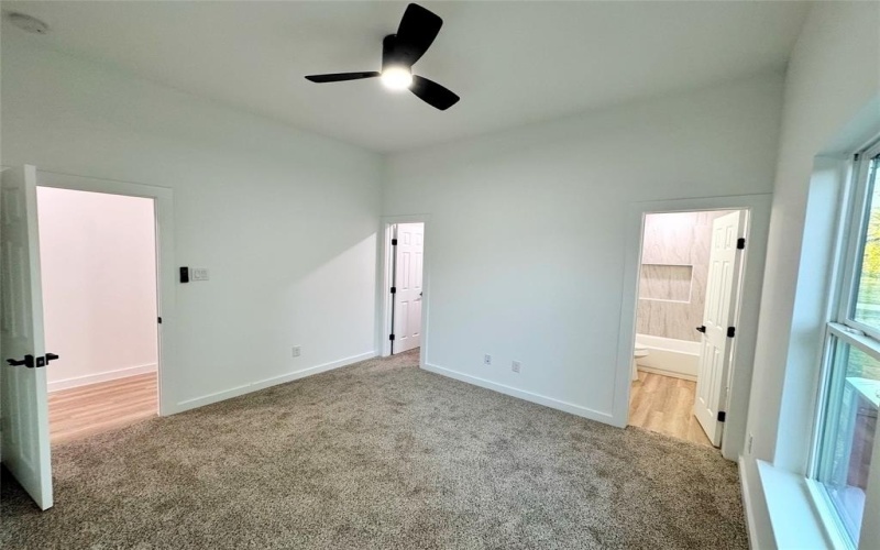 2113 Henry Street, Greenville, TX 75401, 6 Bedrooms Bedrooms, ,5 BathroomsBathrooms,Residential Multi Family,For Sale,2113 Henry Street,0,21101856