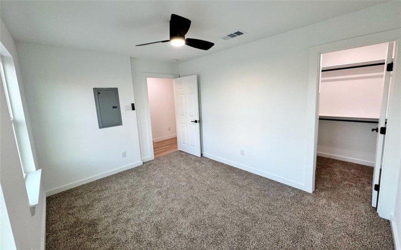 2113 Henry Street, Greenville, TX 75401, 6 Bedrooms Bedrooms, ,5 BathroomsBathrooms,Residential Multi Family,For Sale,2113 Henry Street,0,21101856