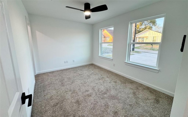 2113 Henry Street, Greenville, TX 75401, 6 Bedrooms Bedrooms, ,5 BathroomsBathrooms,Residential Multi Family,For Sale,2113 Henry Street,0,21101856