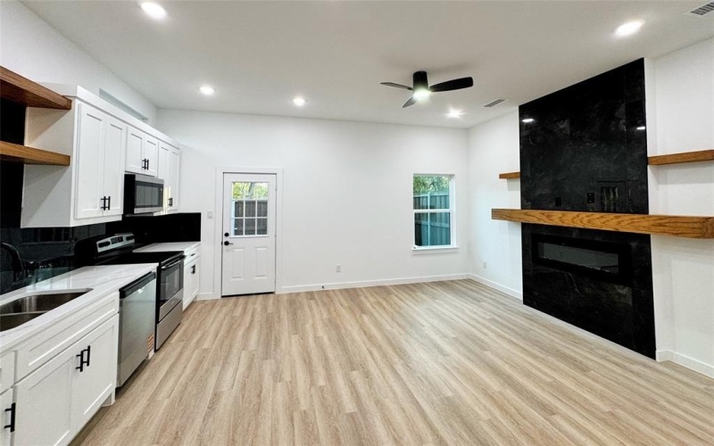 2113 Henry Street, Greenville, TX 75401, 6 Bedrooms Bedrooms, ,5 BathroomsBathrooms,Residential Multi Family,For Sale,2113 Henry Street,0,21101856