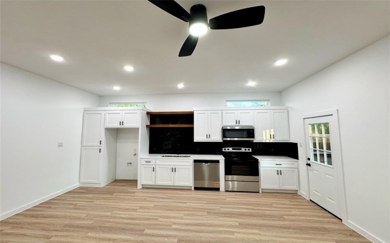 2113 Henry Street, Greenville, TX 75401, 6 Bedrooms Bedrooms, ,5 BathroomsBathrooms,Residential Multi Family,For Sale,2113 Henry Street,0,21101856