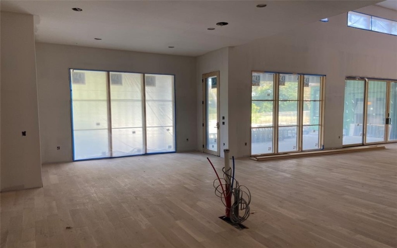 4117 Creekdale Drive, Dallas, TX 75229, 5 Bedrooms Bedrooms, ,7 BathroomsBathrooms,Residential,For Sale,4117 Creekdale Drive,0,21102850