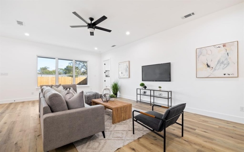 4024 Ranger Drive, Dallas, TX 75212, 4 Bedrooms Bedrooms, ,2 BathroomsBathrooms,Residential,For Sale,4024 Ranger Drive,0,21111055