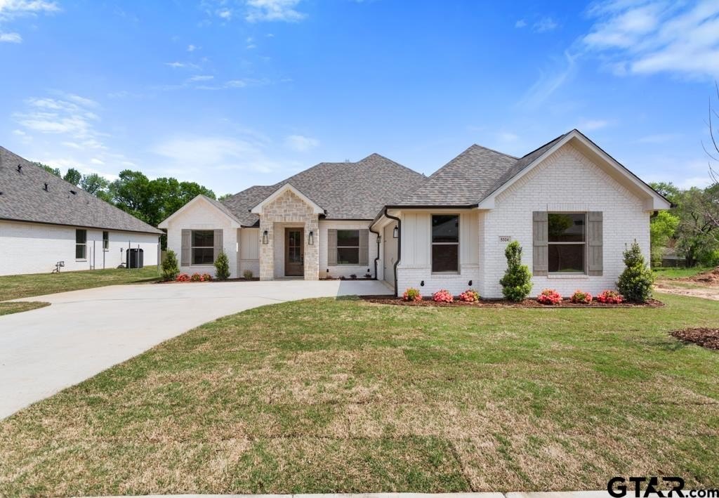 5324 Hollytree Dr, Tyler, TX 75703, 3 Bedrooms Bedrooms, ,2 BathroomsBathrooms,Residential,For Sale,5324 Hollytree Dr,25004860
