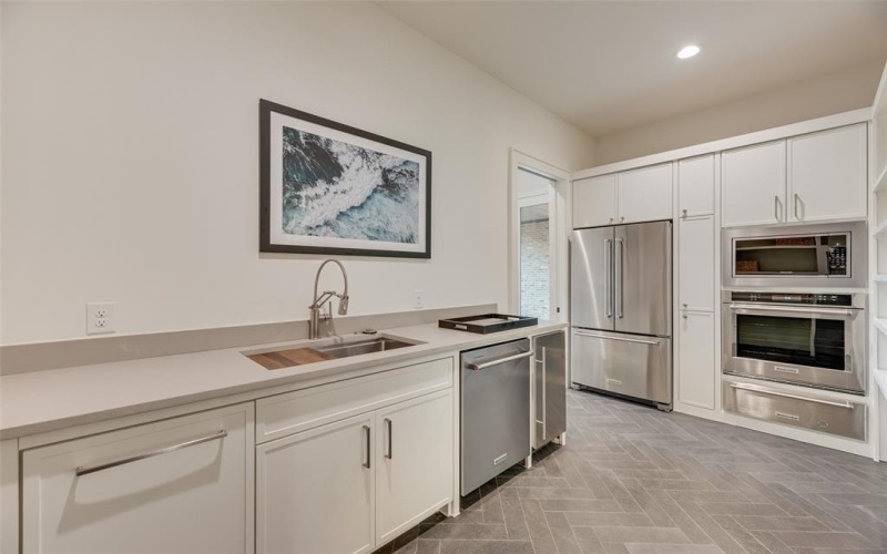 4074 S Better Drive, Dallas, TX 75229, 5 Bedrooms Bedrooms, ,6 BathroomsBathrooms,Residential,For Sale,4074 S Better Drive,0,21111687