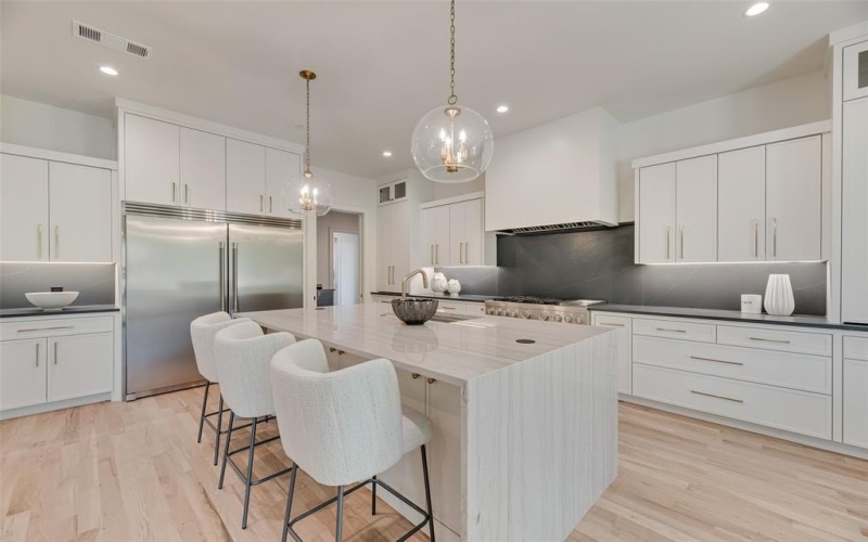 4074 S Better Drive, Dallas, TX 75229, 5 Bedrooms Bedrooms, ,6 BathroomsBathrooms,Residential,For Sale,4074 S Better Drive,0,21111687