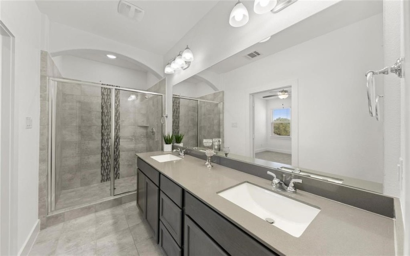 1400 Avocado Lane, Gainesville, TX 76240, 3 Bedrooms Bedrooms, ,2 BathroomsBathrooms,Residential,For Sale,1400 Avocado Lane,0,21113555