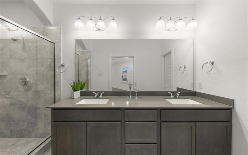 1400 Avocado Lane, Gainesville, TX 76240, 3 Bedrooms Bedrooms, ,2 BathroomsBathrooms,Residential,For Sale,1400 Avocado Lane,0,21113555