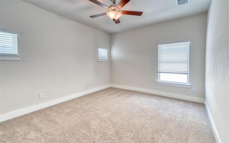 1401 Avocado Lane, Gainesville, TX 76240, 2 Bedrooms Bedrooms, ,2 BathroomsBathrooms,Residential,For Sale,1401 Avocado Lane,0,21113556