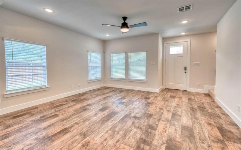 1404 Avocado Lane, Gainesville, TX 76240, 3 Bedrooms Bedrooms, ,2 BathroomsBathrooms,Residential,For Sale,1404 Avocado Lane,0,21113565