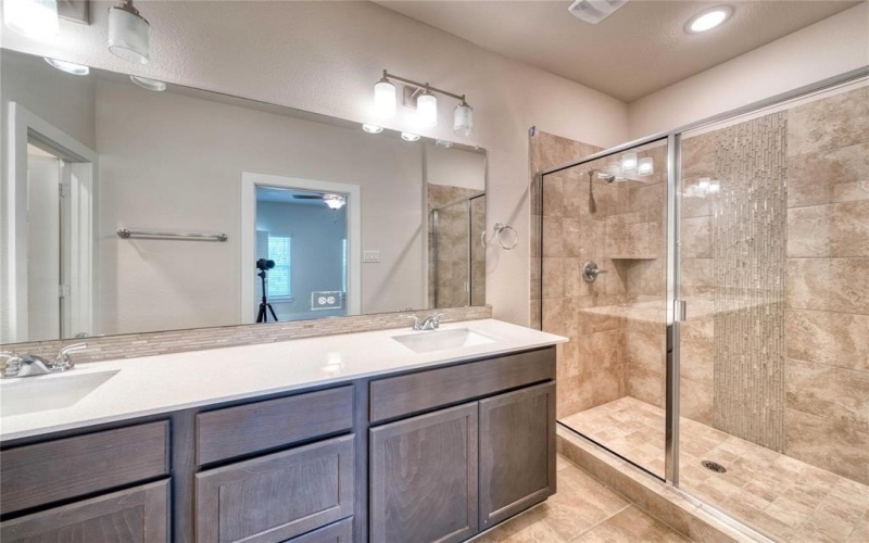 1404 Avocado Lane, Gainesville, TX 76240, 3 Bedrooms Bedrooms, ,2 BathroomsBathrooms,Residential,For Sale,1404 Avocado Lane,0,21113565