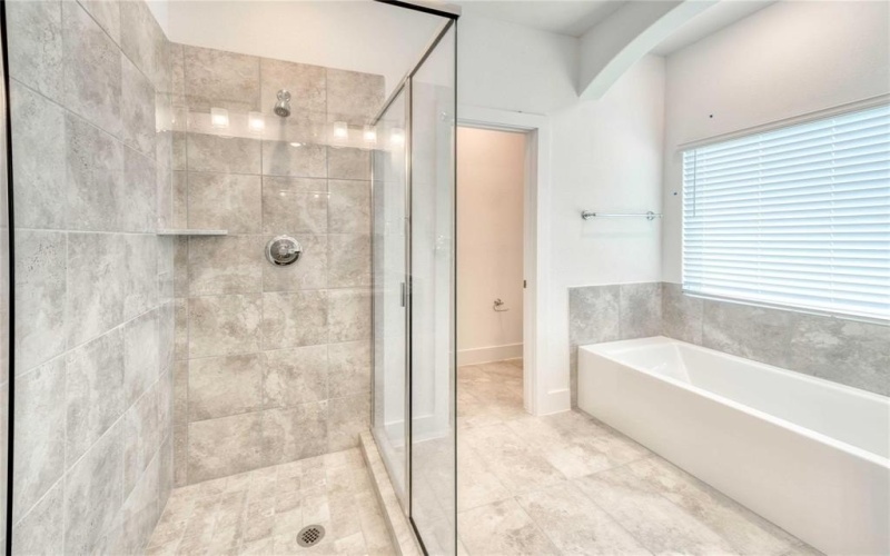 1405 Avocado Lane, Gainesville, TX 76240, 3 Bedrooms Bedrooms, ,2 BathroomsBathrooms,Residential,For Sale,1405 Avocado Lane,0,21113569