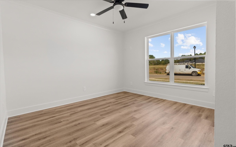 2053 Locklear Ln, Tyler, TX 75703, 4 Bedrooms Bedrooms, ,2 BathroomsBathrooms,Residential,For Sale,2053 Locklear Ln,25004922