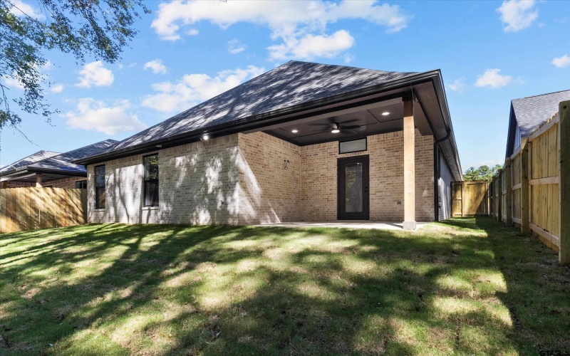 2053 Locklear Ln, Tyler, TX 75703, 4 Bedrooms Bedrooms, ,2 BathroomsBathrooms,Residential,For Sale,2053 Locklear Ln,25004922