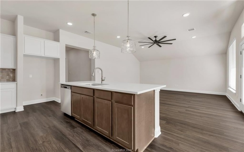 5953 Eldora Drive, College Station, TX 77845, 3 Bedrooms Bedrooms, ,2 BathroomsBathrooms,Residential,For Sale,5953 Eldora Drive,0,25011746