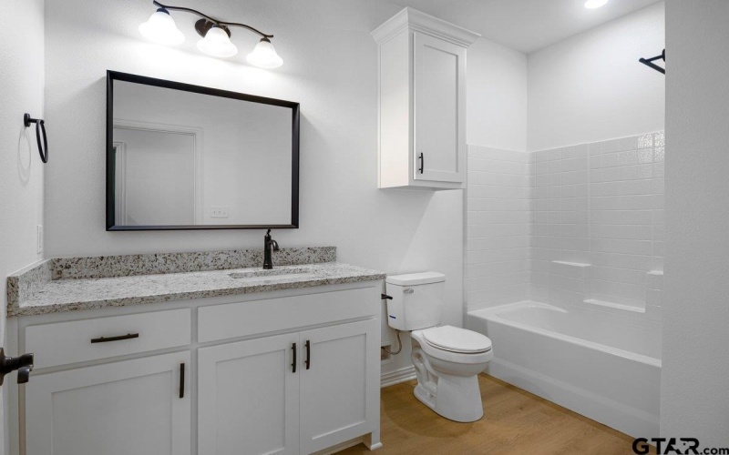 1610 W Barrett St, Tyler, TX 75702, 3 Bedrooms Bedrooms, ,2 BathroomsBathrooms,Residential,For Sale,1610 W Barrett St,0,25016701