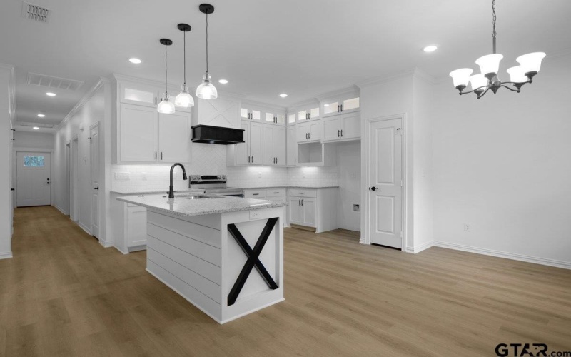 1610 W Barrett St, Tyler, TX 75702, 3 Bedrooms Bedrooms, ,2 BathroomsBathrooms,Residential,For Sale,1610 W Barrett St,0,25016701