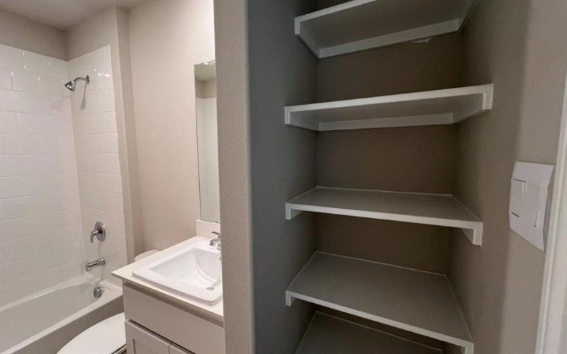 8456 Beltmill Parkway, Fort Worth, TX 76131, 4 Bedrooms Bedrooms, ,2 BathroomsBathrooms,Residential,For Sale,8456 Beltmill Parkway,0,21112778