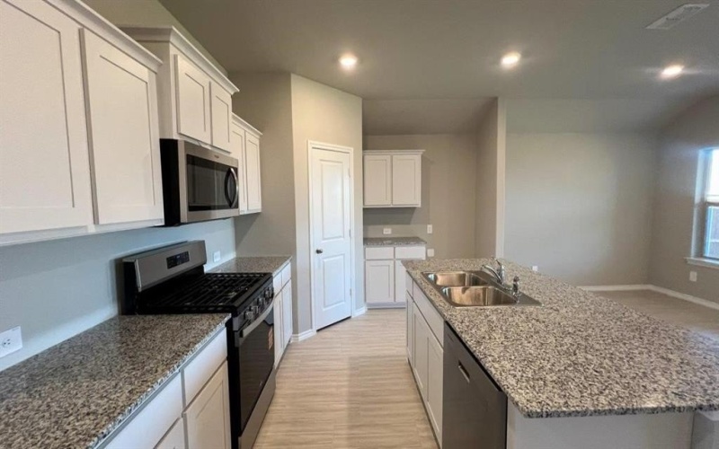 8456 Beltmill Parkway, Fort Worth, TX 76131, 4 Bedrooms Bedrooms, ,2 BathroomsBathrooms,Residential,For Sale,8456 Beltmill Parkway,0,21112778