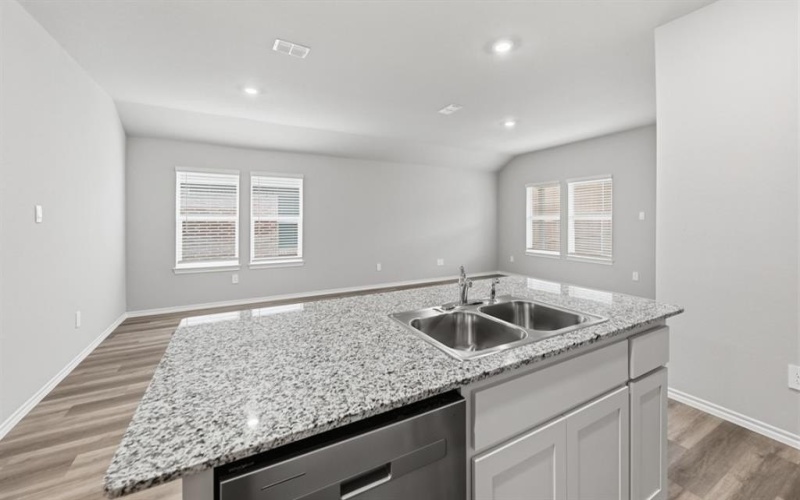 10644 DIAMOND MINE Drive, Fort Worth, TX 76036, 3 Bedrooms Bedrooms, ,2 BathroomsBathrooms,Residential,For Sale,10644 DIAMOND MINE Drive,0,21112918