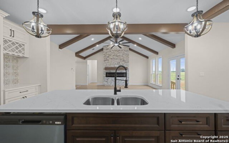 104 HIDDEN PATH, Floresville, TX 78114, 3 Habitaciones Habitaciones , ,2 BañosBaños,Residential,En Venta,104 HIDDEN PATH,0,1859867