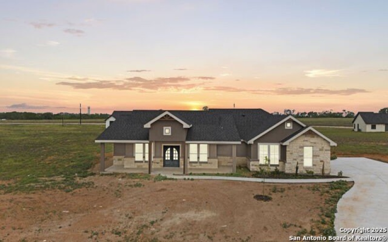 104 HIDDEN PATH, Floresville, TX 78114, 3 Habitaciones Habitaciones , ,2 BañosBaños,Residential,En Venta,104 HIDDEN PATH,0,1859867