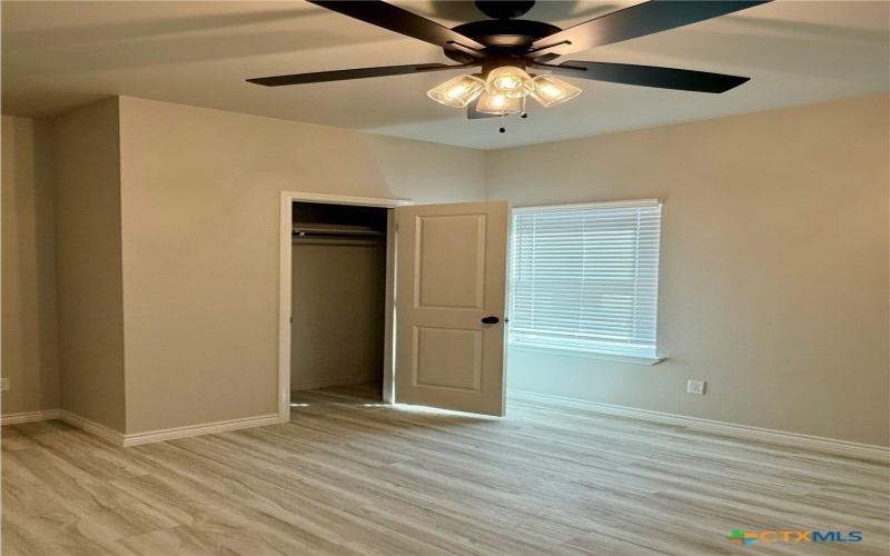 110 Leon Lane, Copperas Cove, TX 76522, 6 Habitaciones Habitaciones , ,5 BañosBaños,Residential Multi Family,En Venta,110 Leon Lane,0,597977